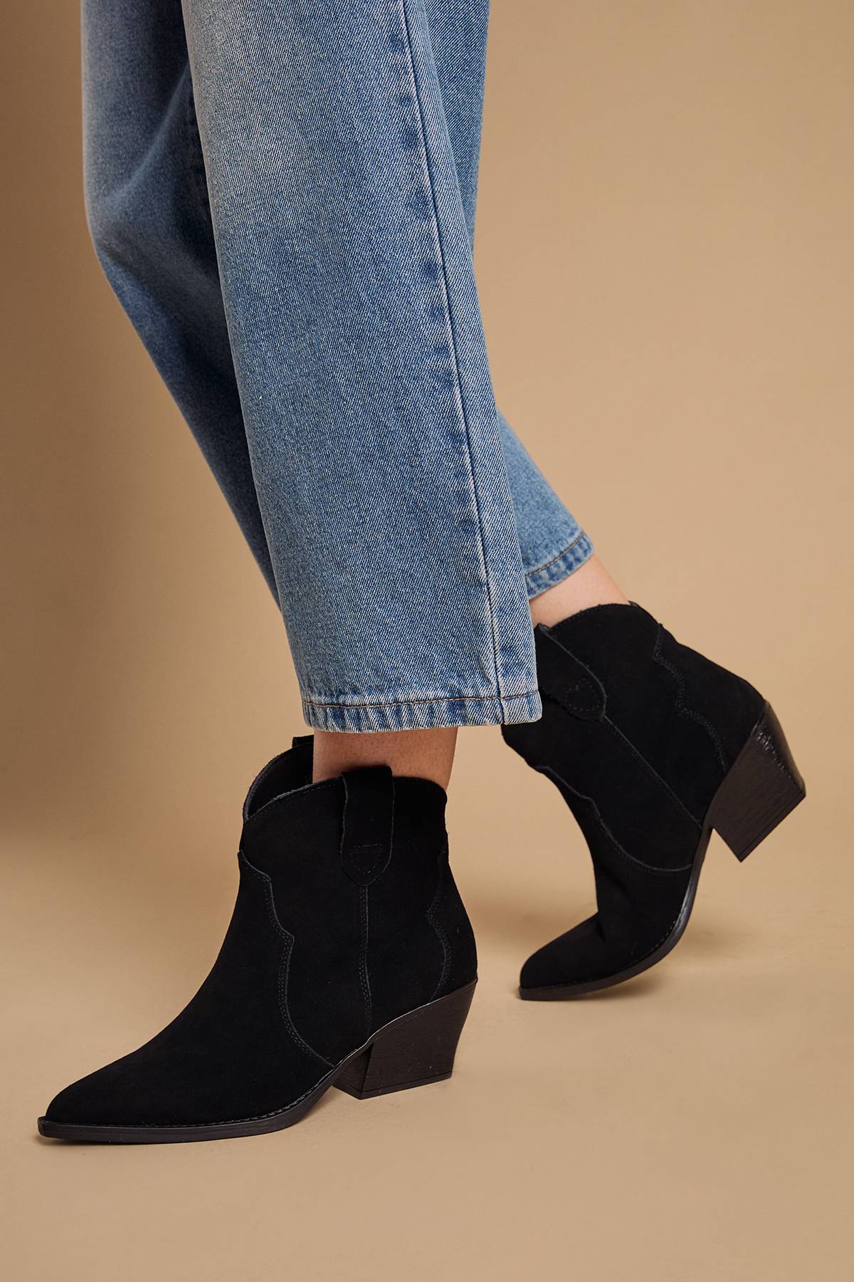 Oasis Bottines Western Amber en Daim Véritable