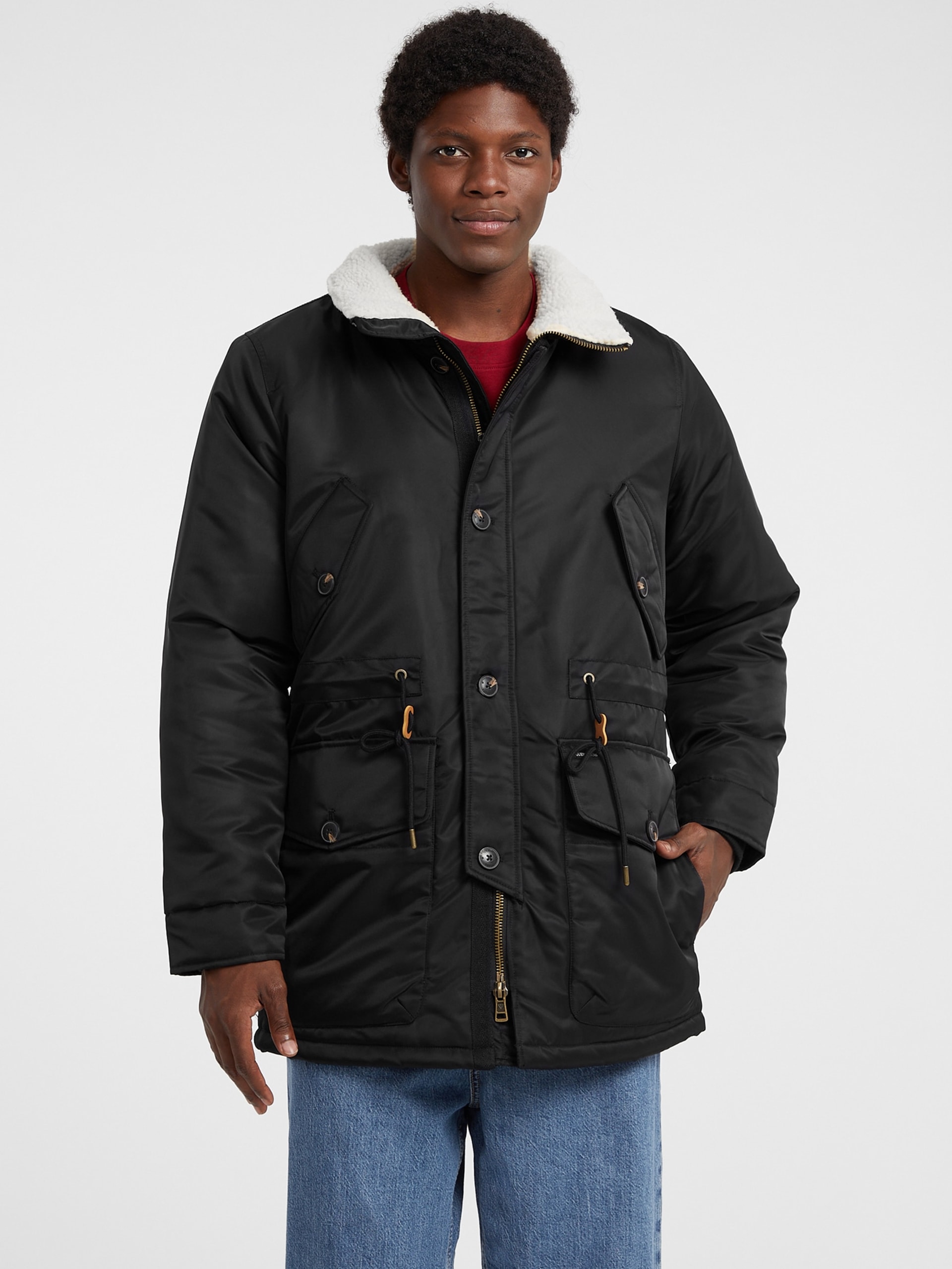 Parka com capuz em nylon
