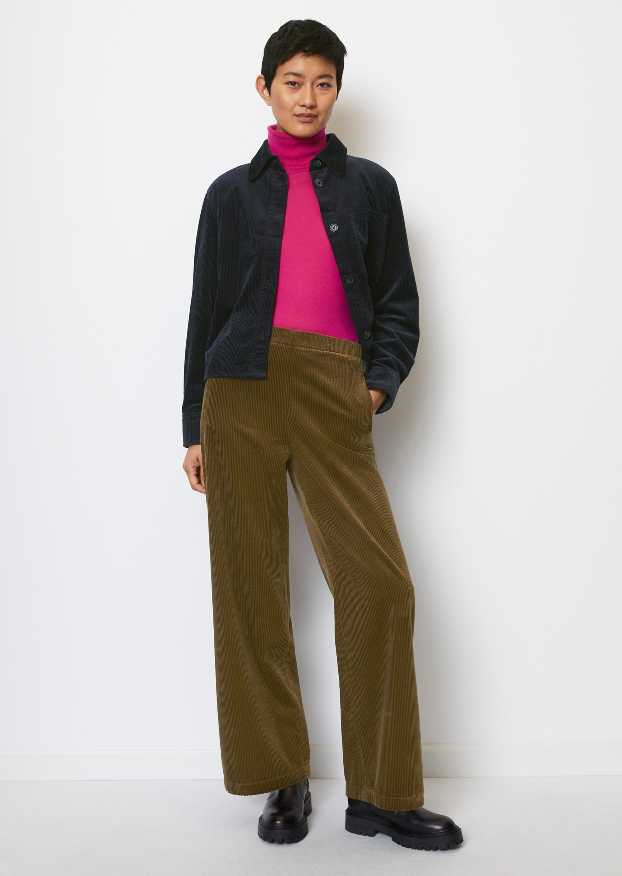 Cordhose straight mit teil-elastischem Bund