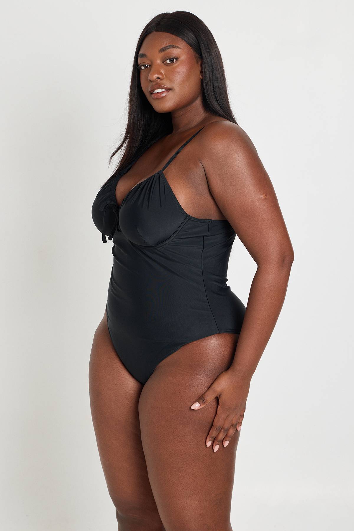 boohoo Maillot De Bain Grande Taille Essentiel À Armatures