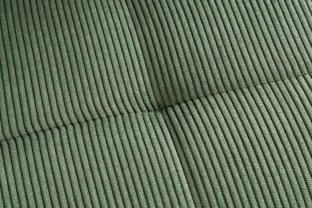 Moderner Design Stuhl TRES CHIC grün Cord schwarze Metallbeine Esszimmer