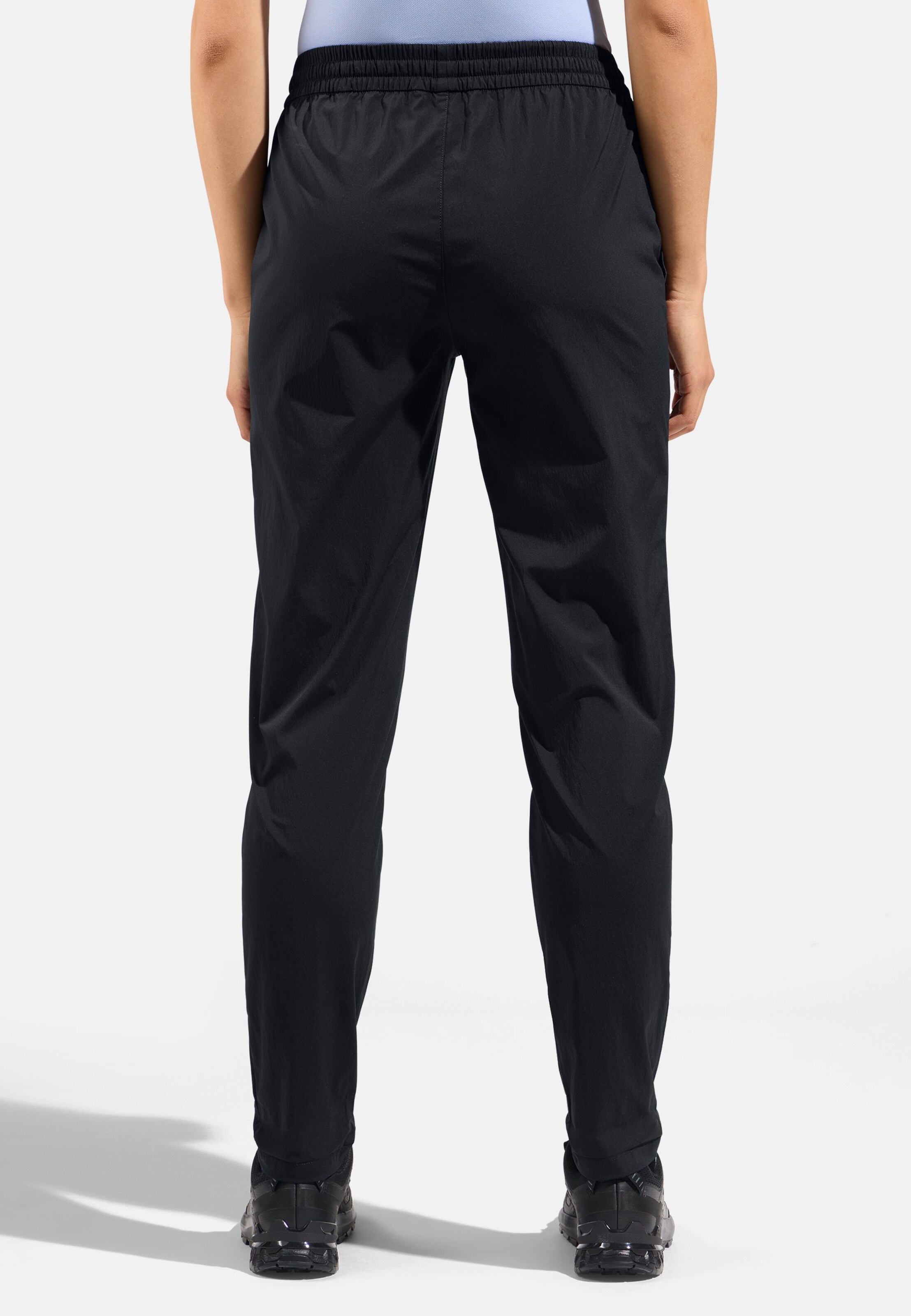 Essentials Wanderhose in black