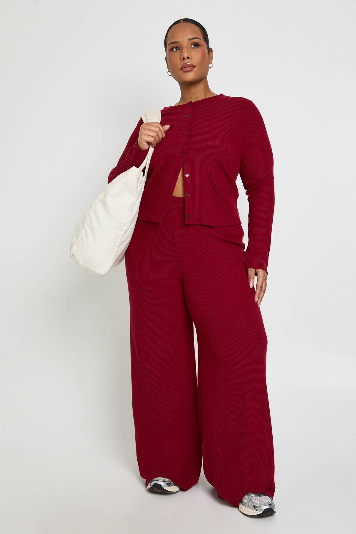 boohoo Ensemble Coordonné Grande Taille Cardigan Boutonné et Pantalon Côtelé