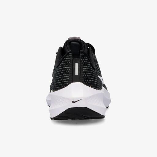 Nike Pegasus 40