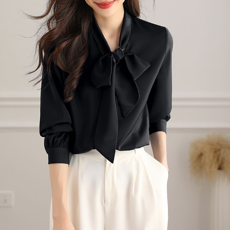 Jeonseon - Blouse met lange mouwen en strikkraag