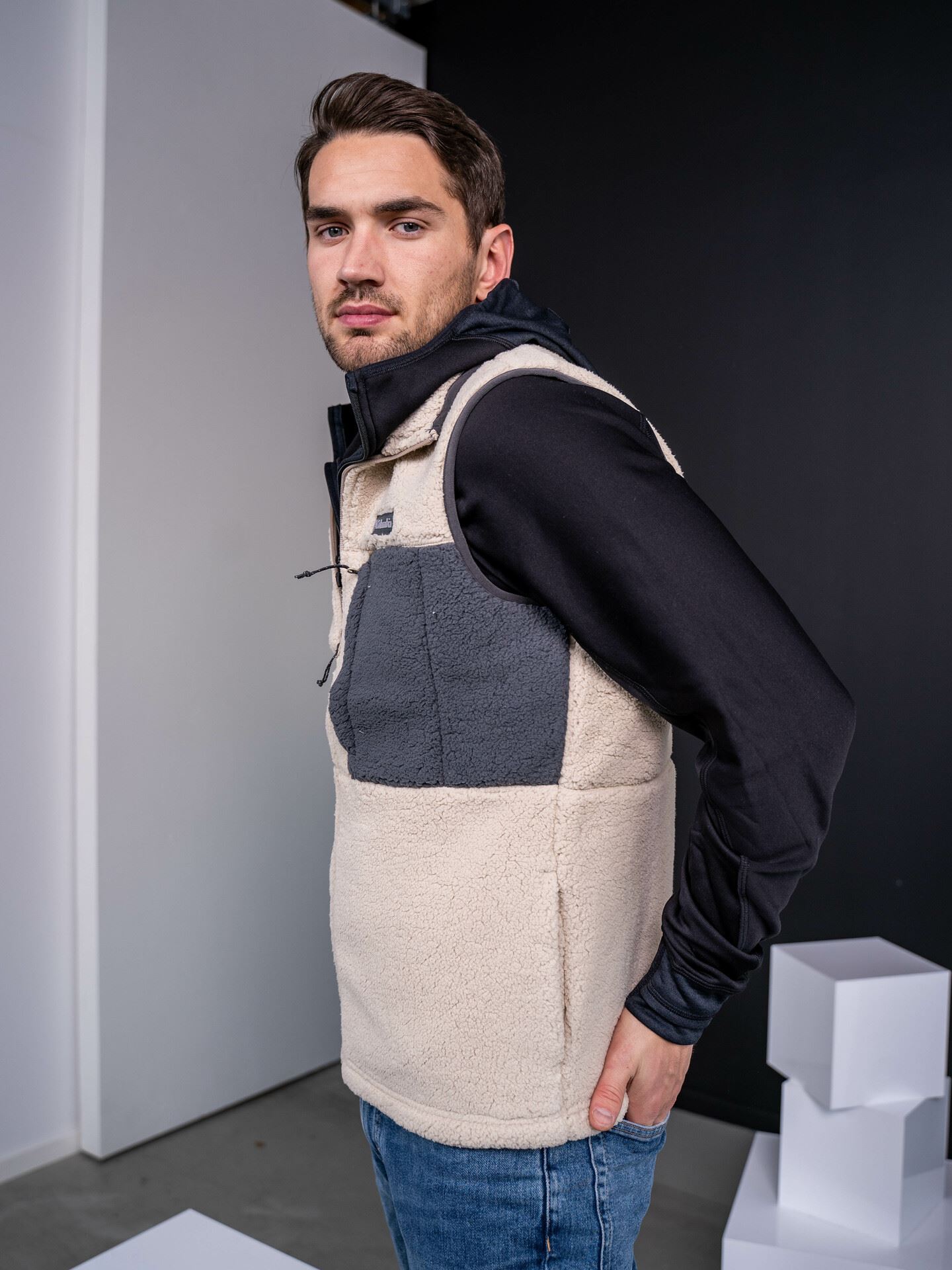Mountainside Vest