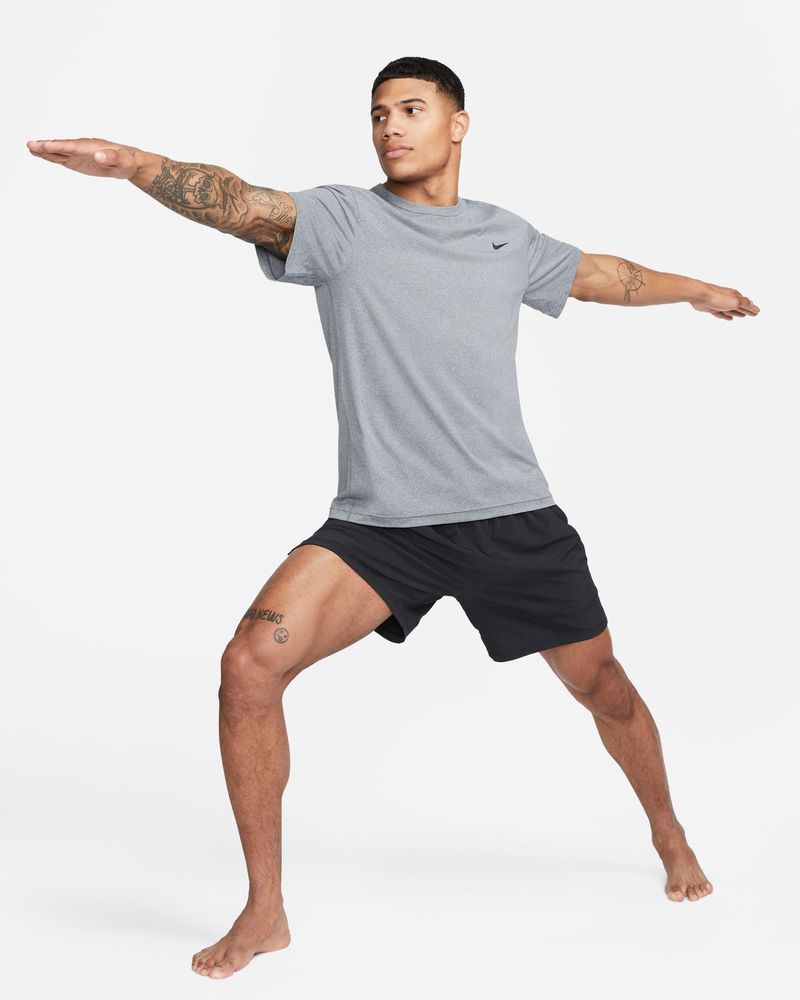 T-shirt de training Nike Hyverse Gris pour homme