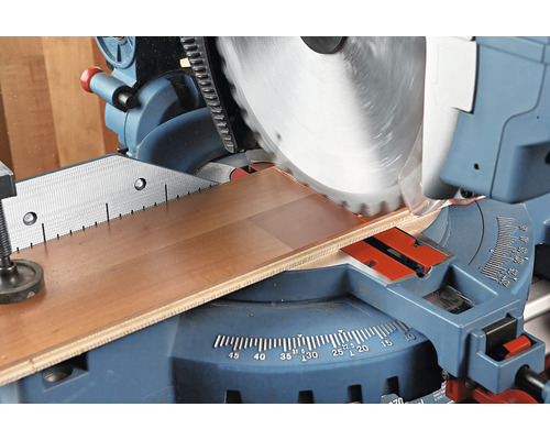 Bosch Professional GTM 12 JL combinatiezaag inclusief cirkelzaagblad en duwstok