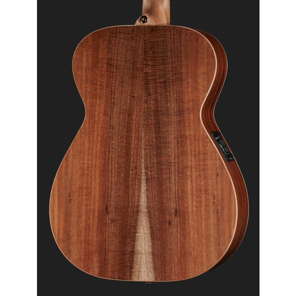 Maton EBG808A w/ Case