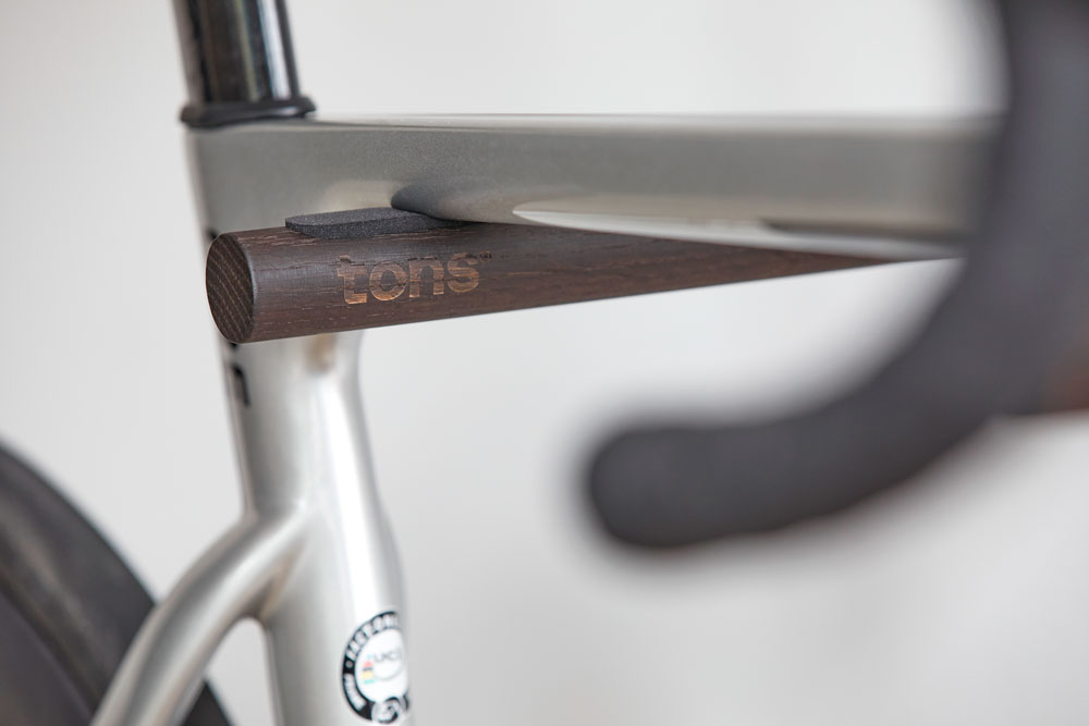 Tons Ophæng til Cykel Røget Egetræ