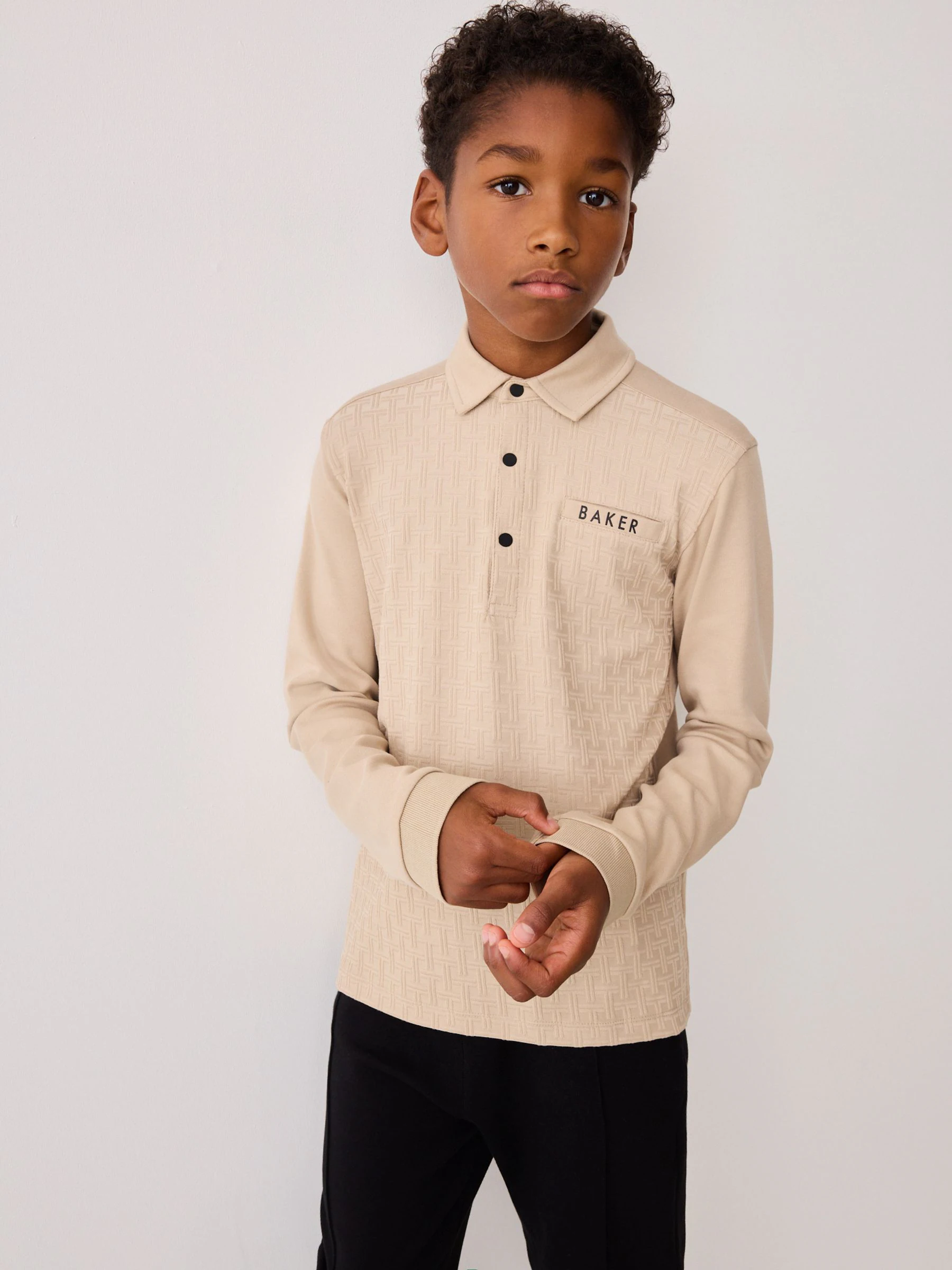 Pastelgeel - Baker by Ted Baker set van 100% katoenen poloshirt en broek met textuur