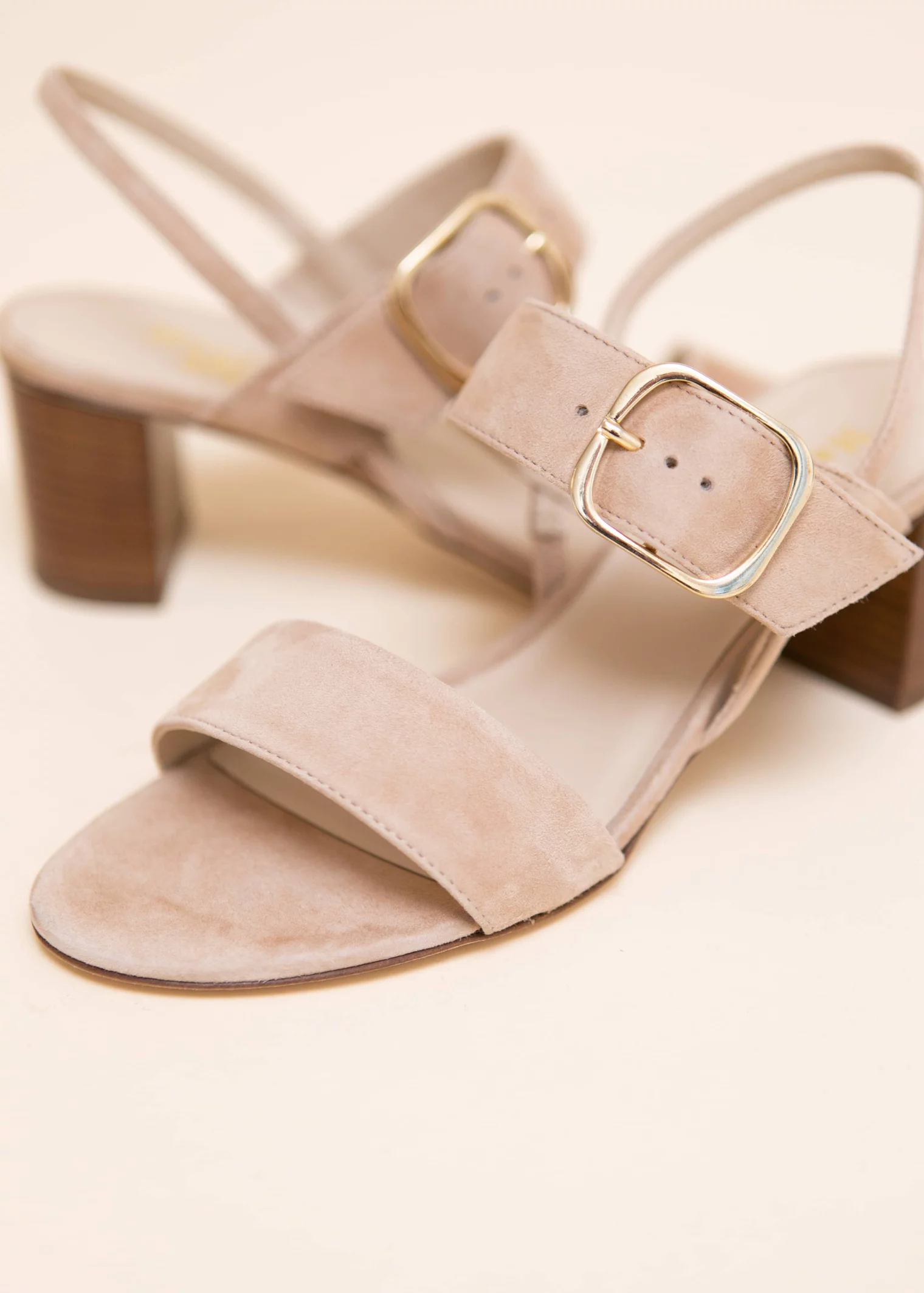 SANDALE CHATHAM VELOURS CAMEL