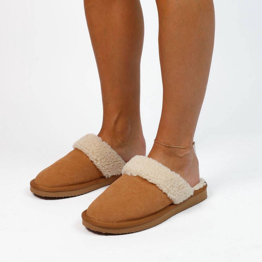 Manfield Dames Cognac suède pantoffels met imitatie wol