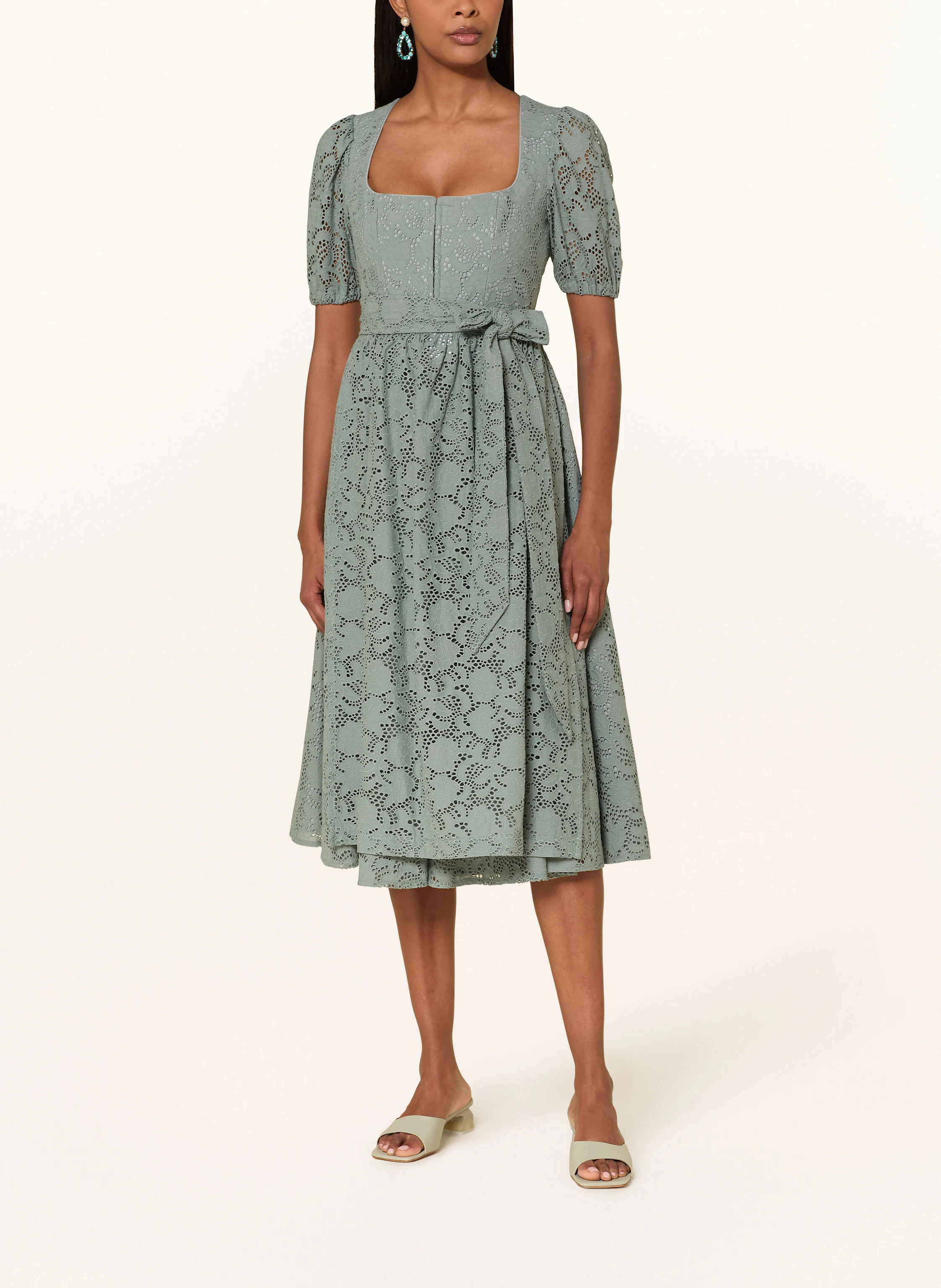 LIMBERRY Dirndl MAEVA mit Lochstickereien