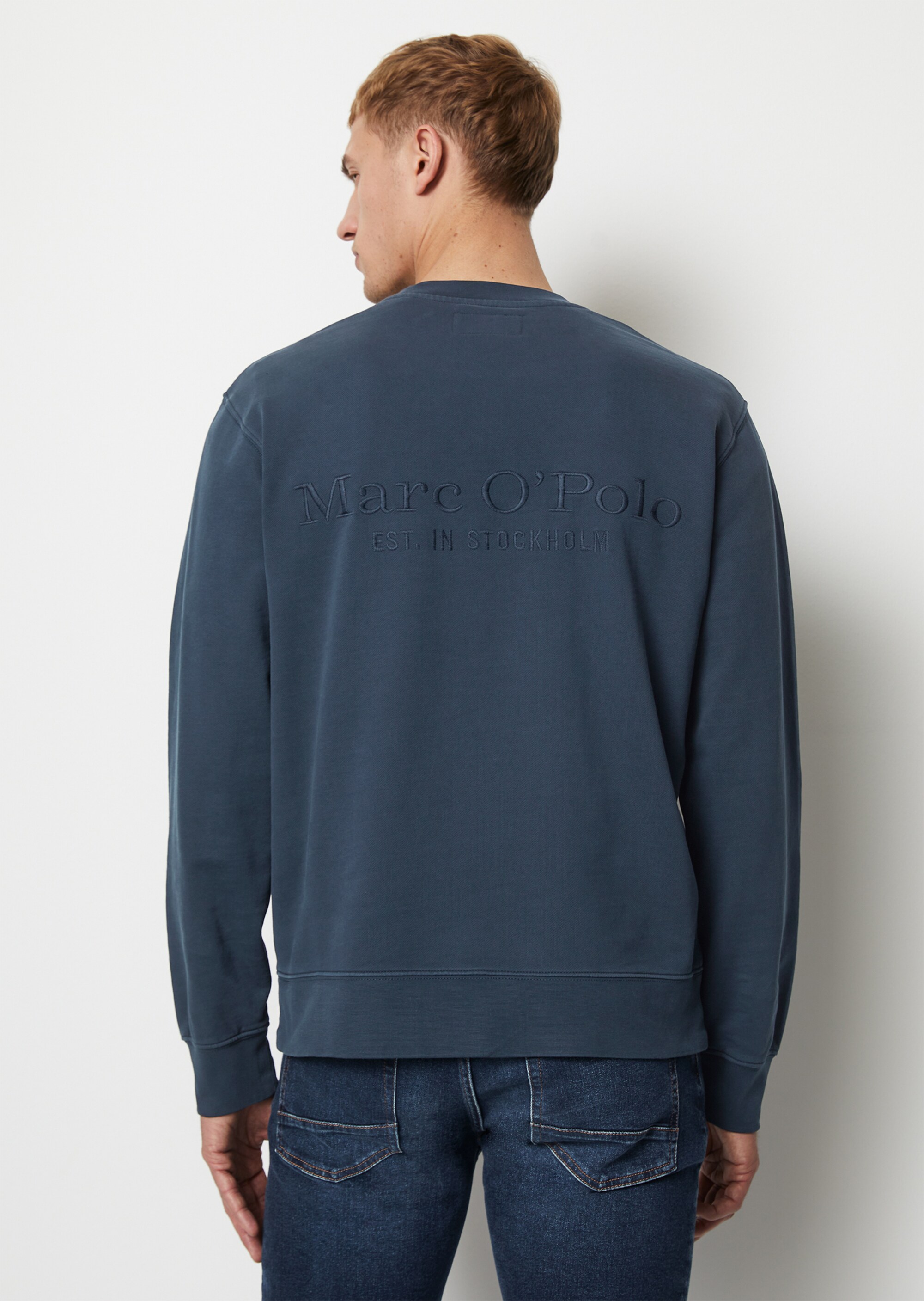 Sweatshirt regular mit rückseitiger Logo-Stickerei
