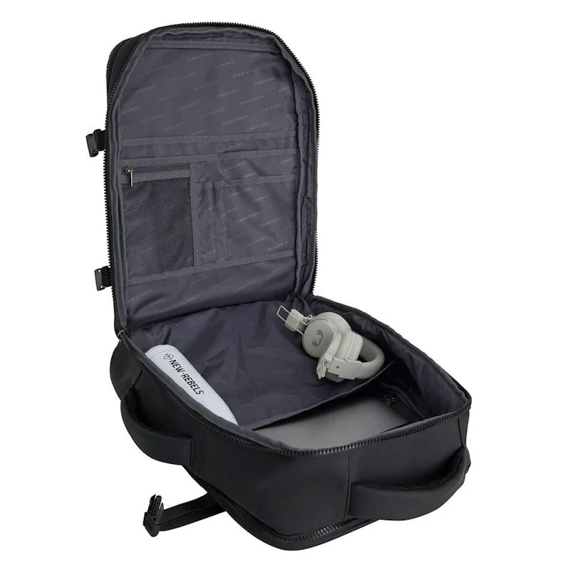 New Rebels Jessi Easton Underseater 15,6