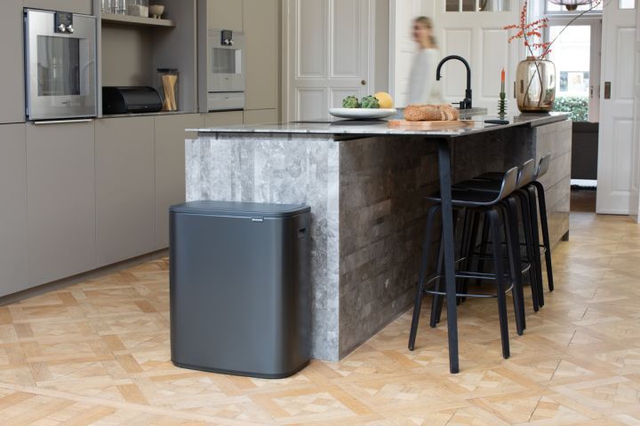 Bo Touch Bin, met 2 binnenemmers, 2 x 30 liter - Confident Grey