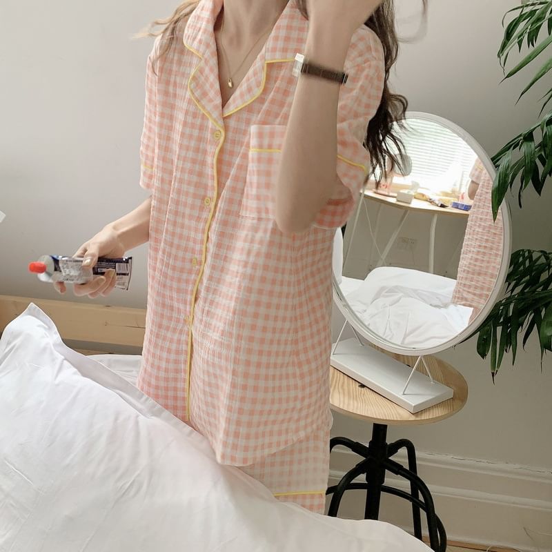 Gecko - Pyjamaset: Shirt met korte mouwen en ruitmotief + korte broek