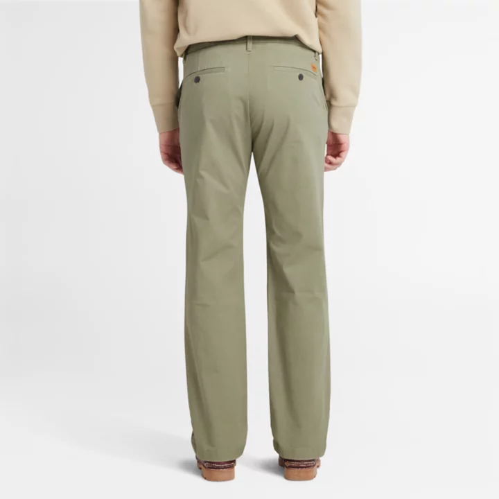 Pantalon chino en sergé extensible pour homme en vert