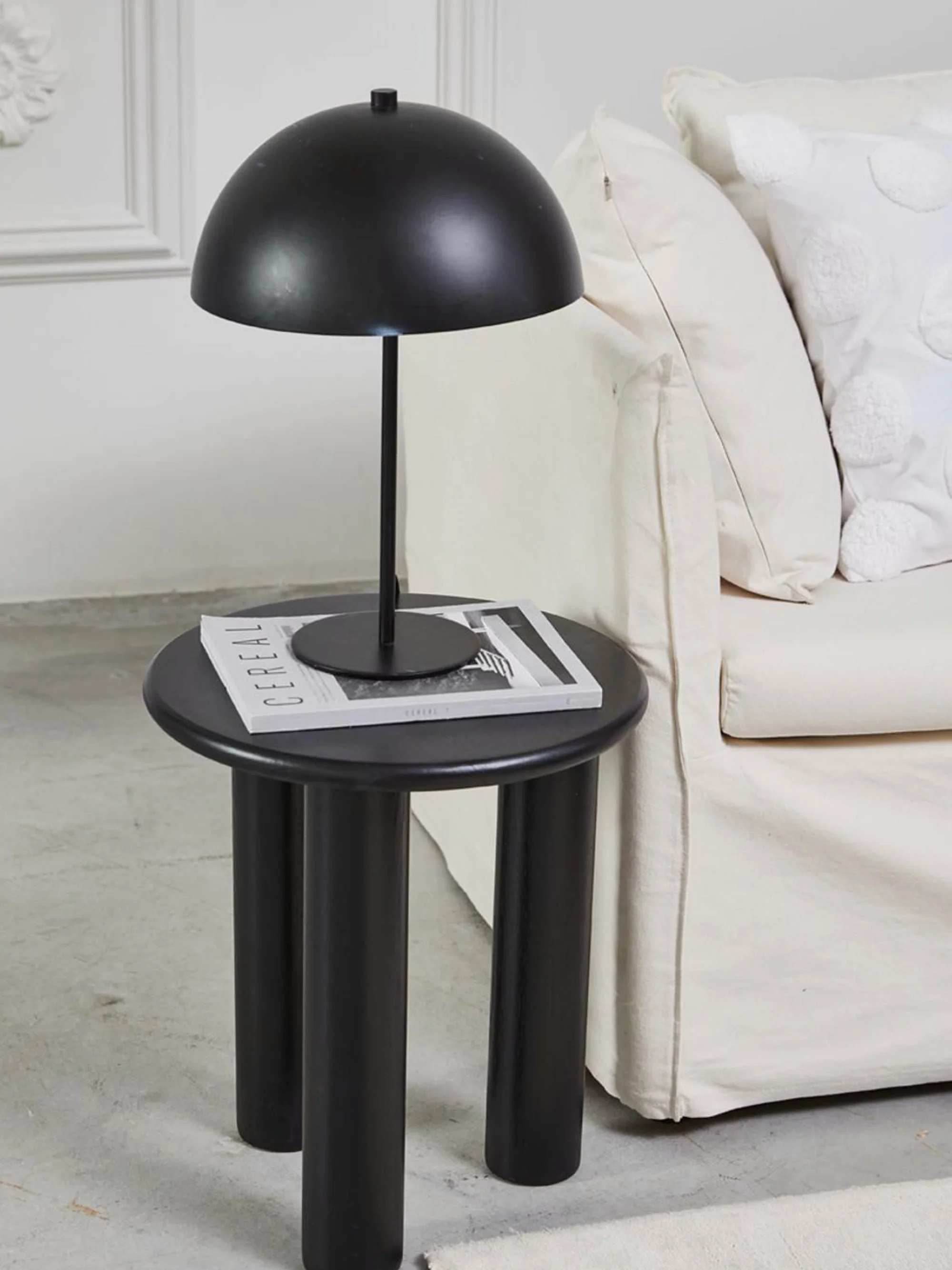 Ronde bijzettafel Didi van eikenhout