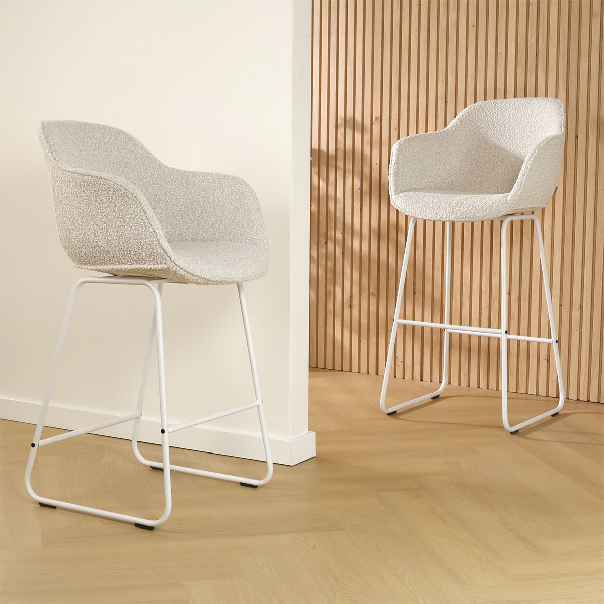 Barkruk Nino-Mare bouclé beige - wit onderstel - 75 cm