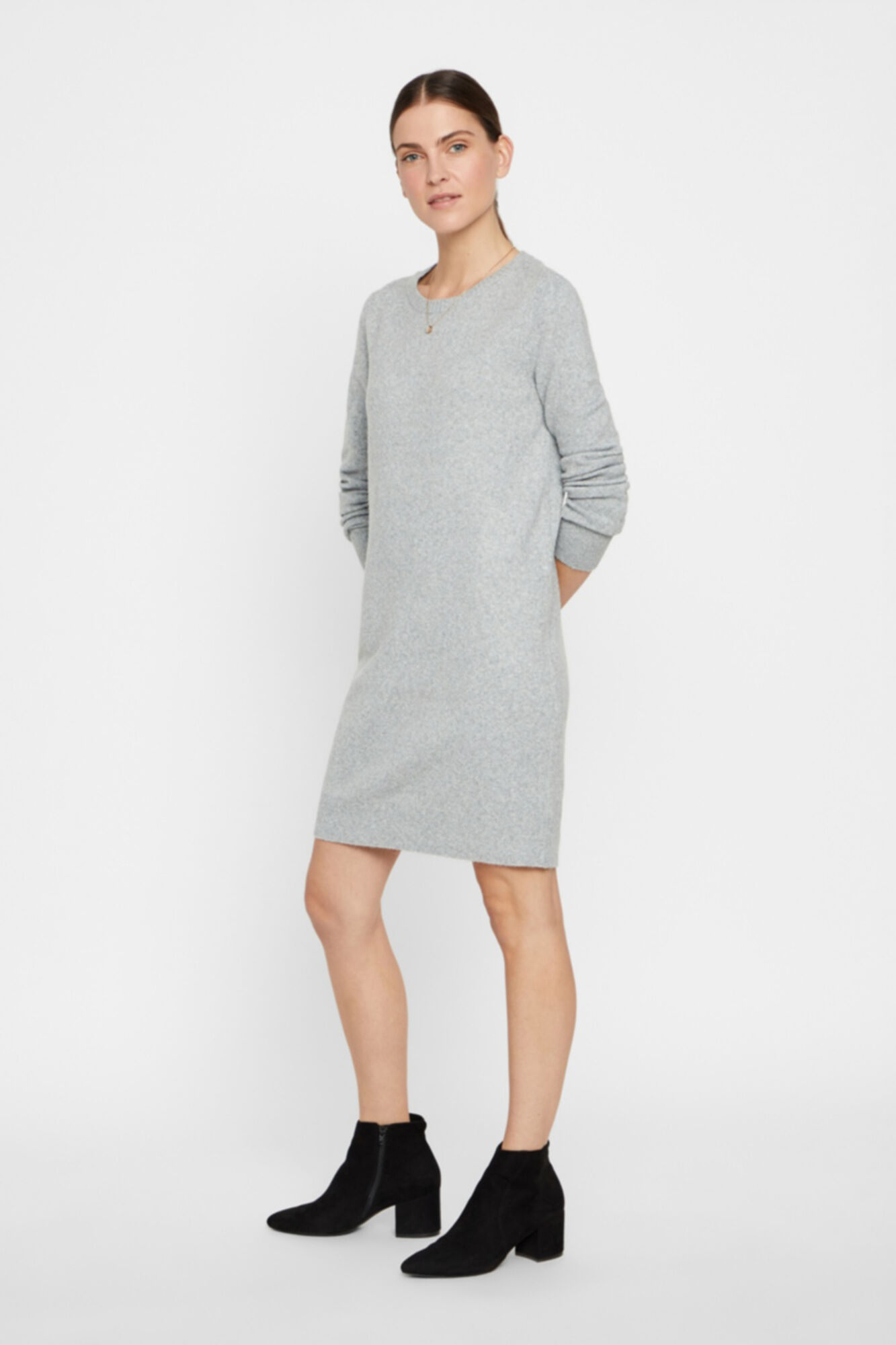 Vestido de malha com gola redonda - Cinza