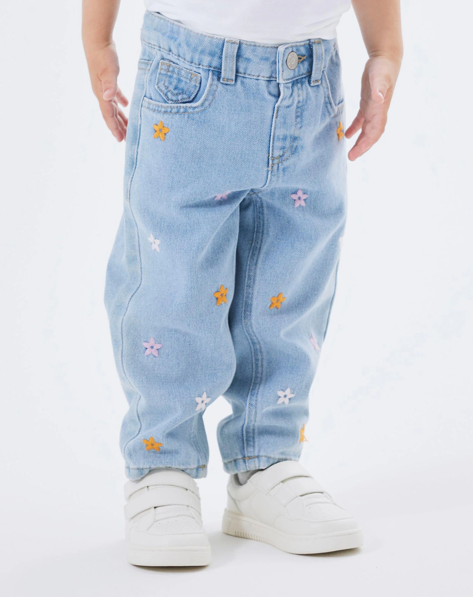 Jeans NMFBELLA MOM FLOWERS 1250-TE in light blue