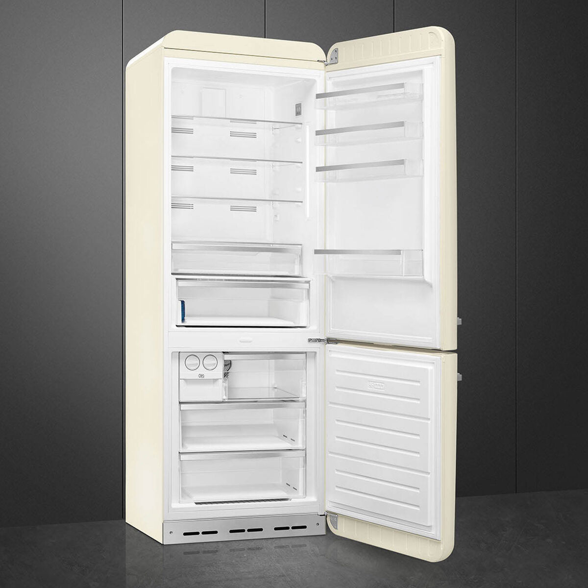 Smeg FAB38RCR6 Kombiskap høyrehengslet 70 cm, creme