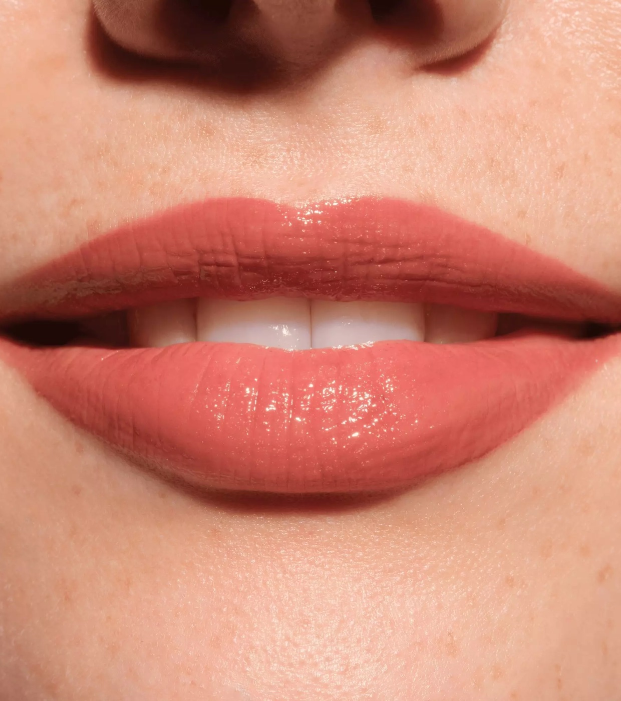 Catrice - Bálsamo Volumizador Melt & Plump - 030: Tipsy In Love