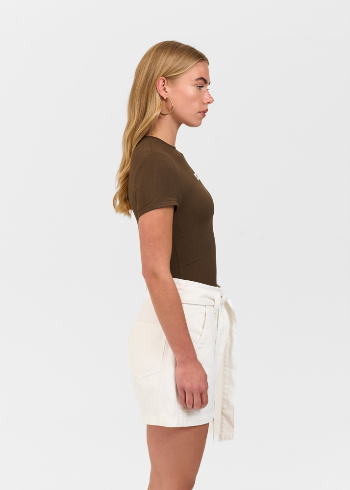 Friday Denim label t-shirt choco bruin
