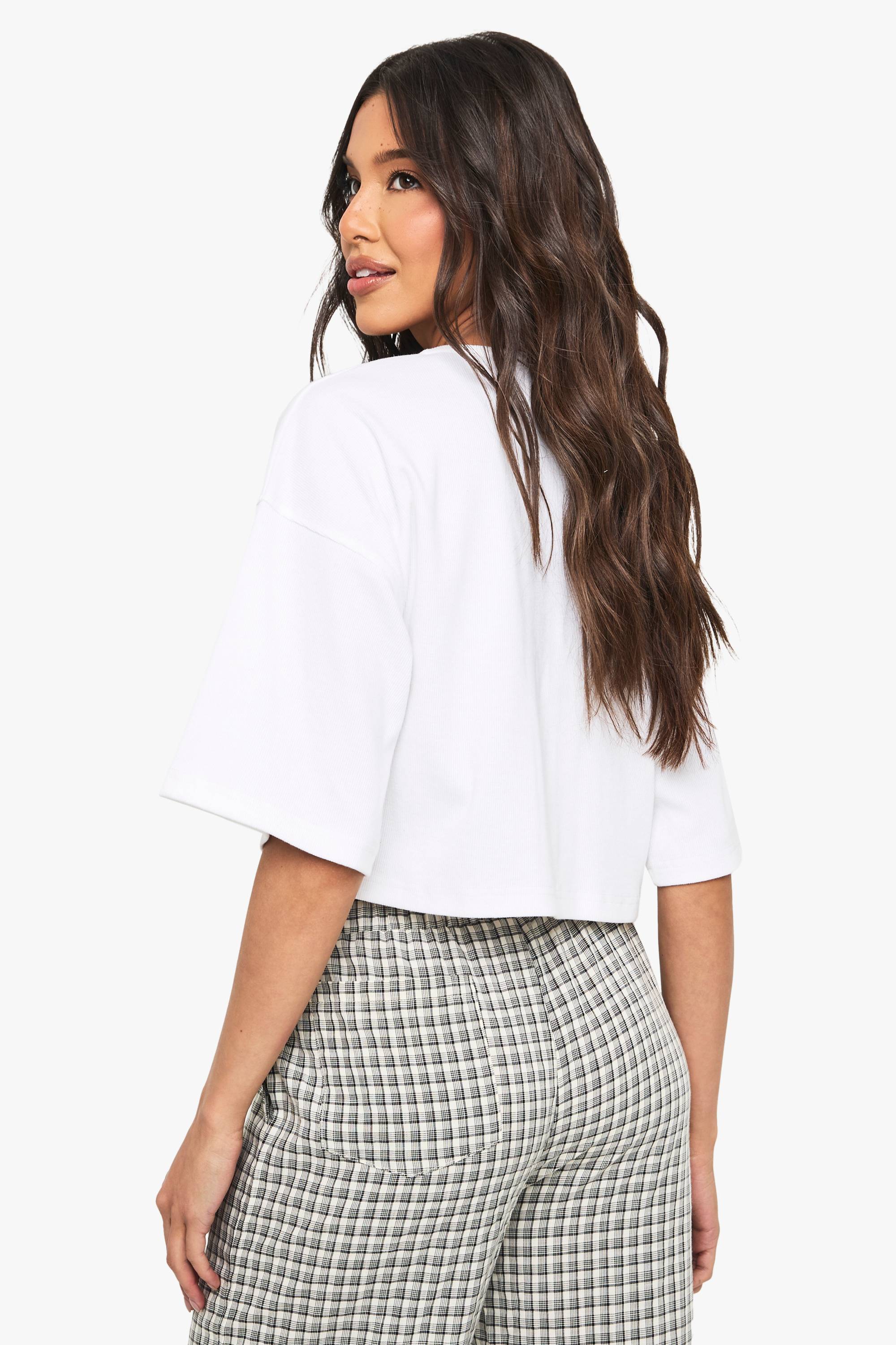 boohoo Haut Côtelé Ample À Manches 3/4 Avec Boutonnage