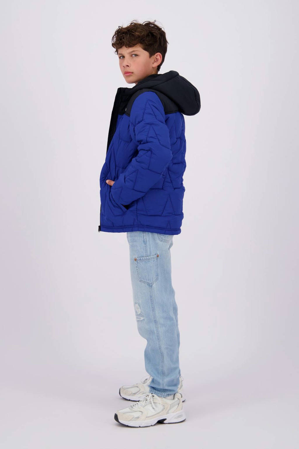 Vingino gewatteerde winterjas Tjay hardblauw/zwart