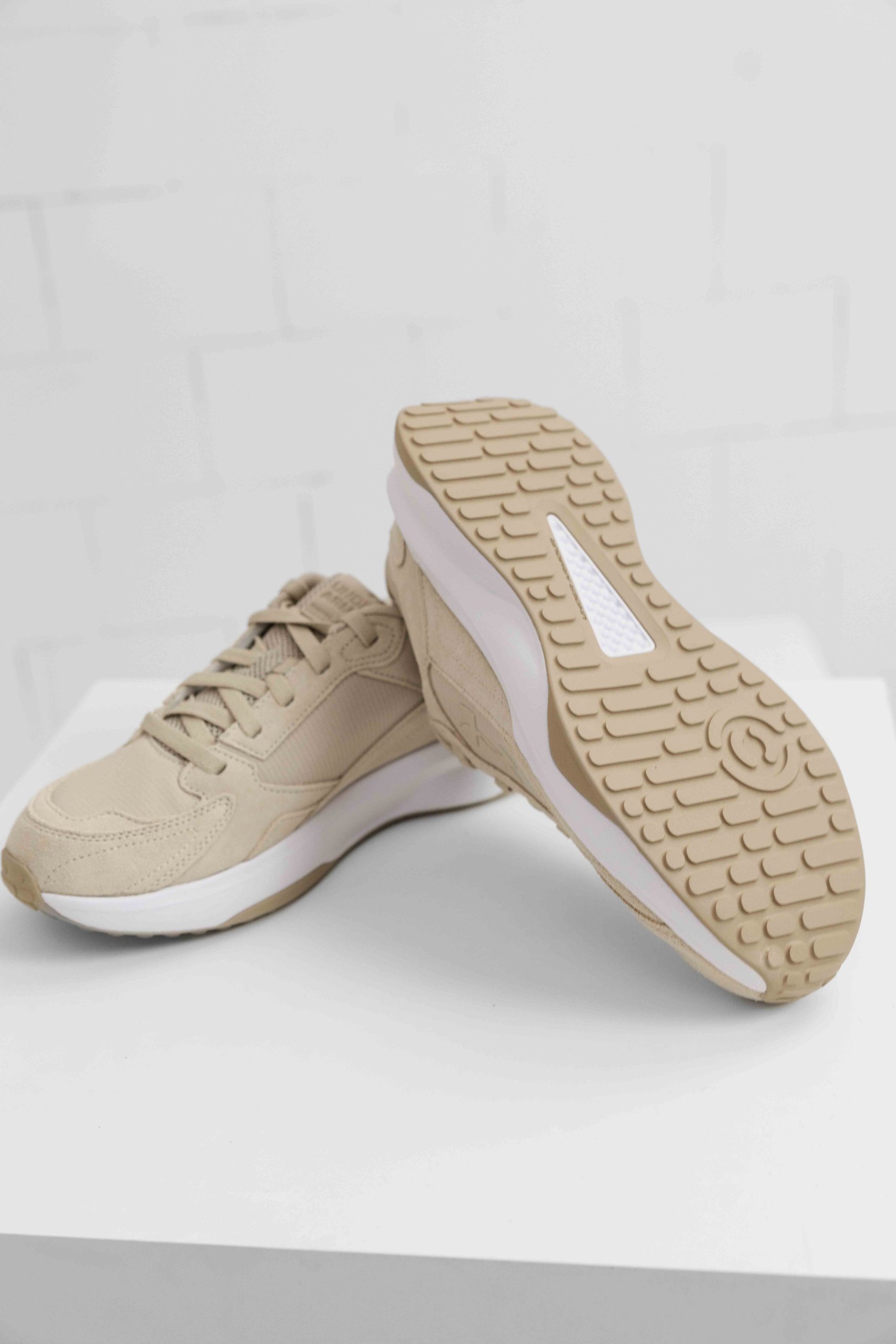 Under Armour Edge Suede Sneakers Heren Beige