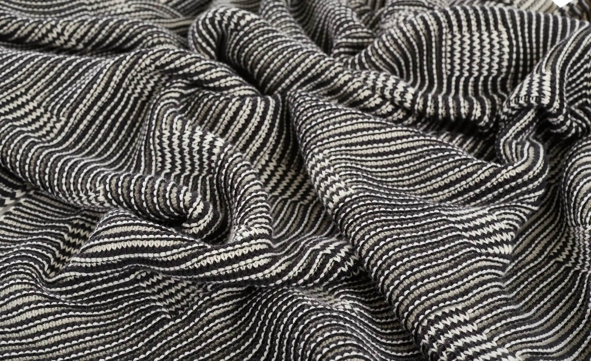 Gray & Jones Überwurf Black Coast