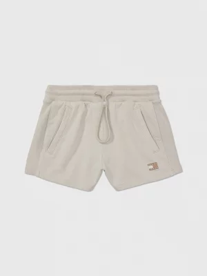 Shorts com logotipo tonal adaptável