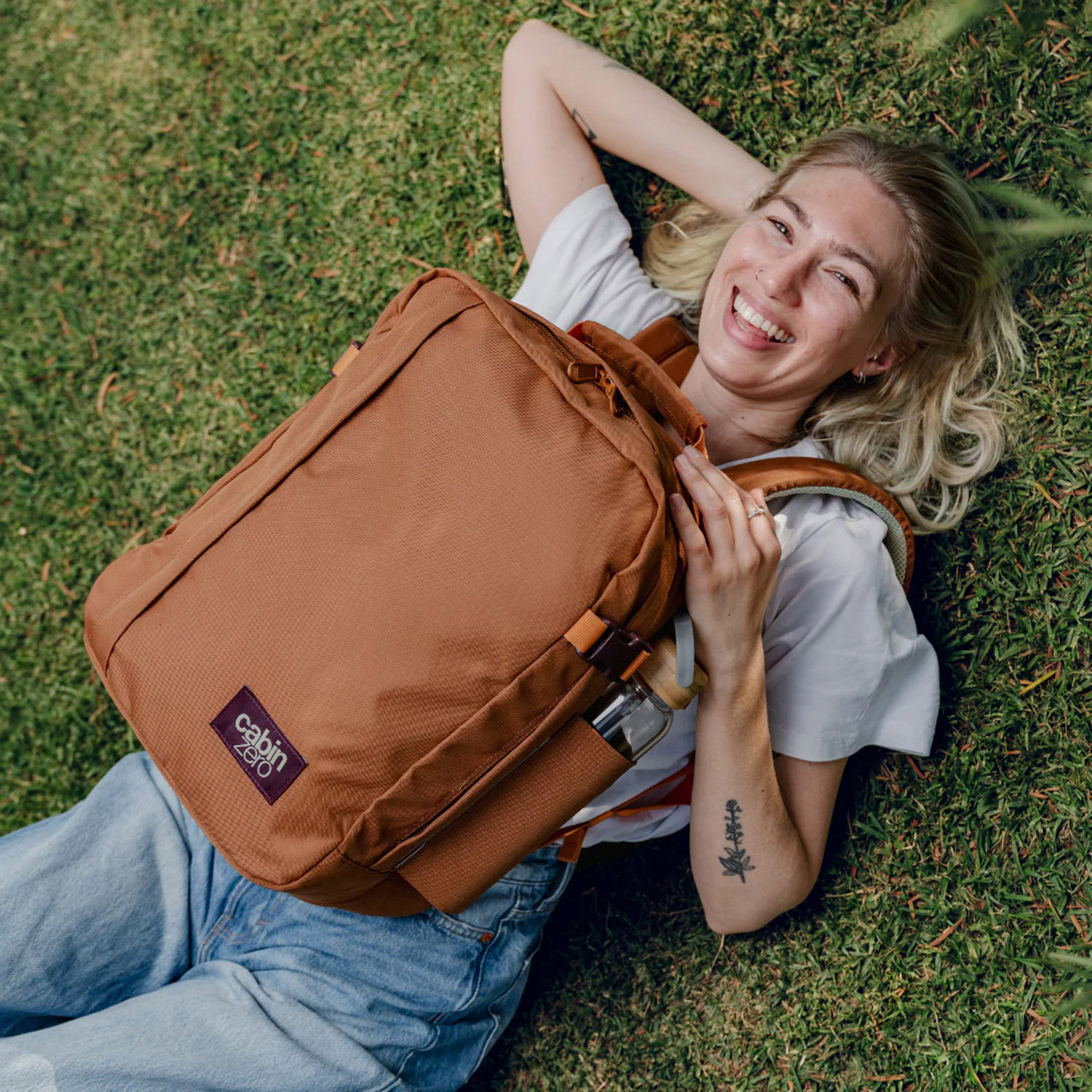 CabinZero Classic Tech 28L Cabin Backpack Cinnamon
