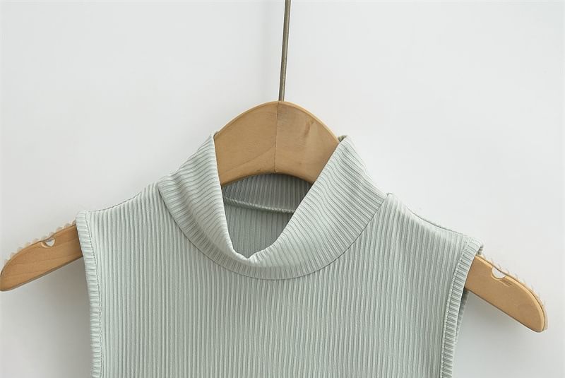 Larlige - Mouwloze top met col en effen kleur