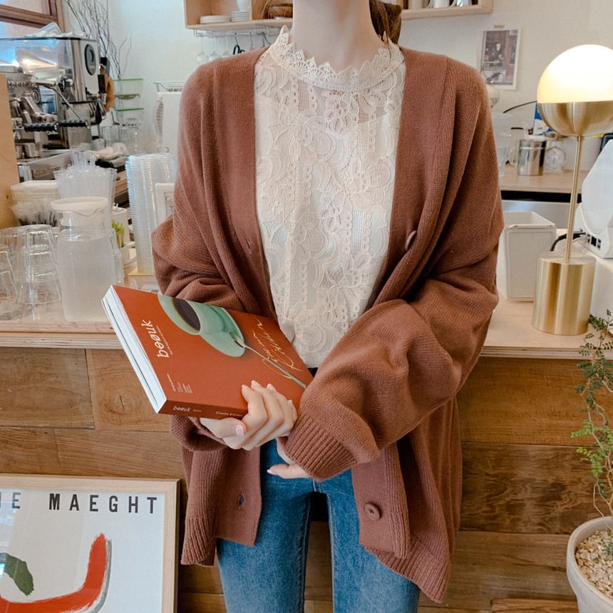 HYAKU - Blouse met lange mouwen en hoge hals en kant