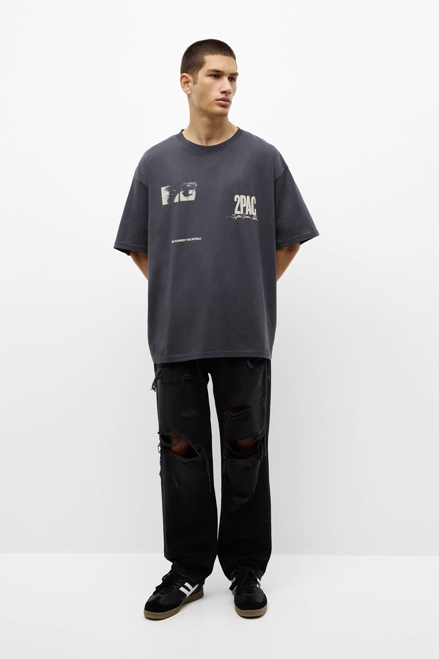 Camiseta oversized TUPAC ME AGAINST THE WORLD - Cinza