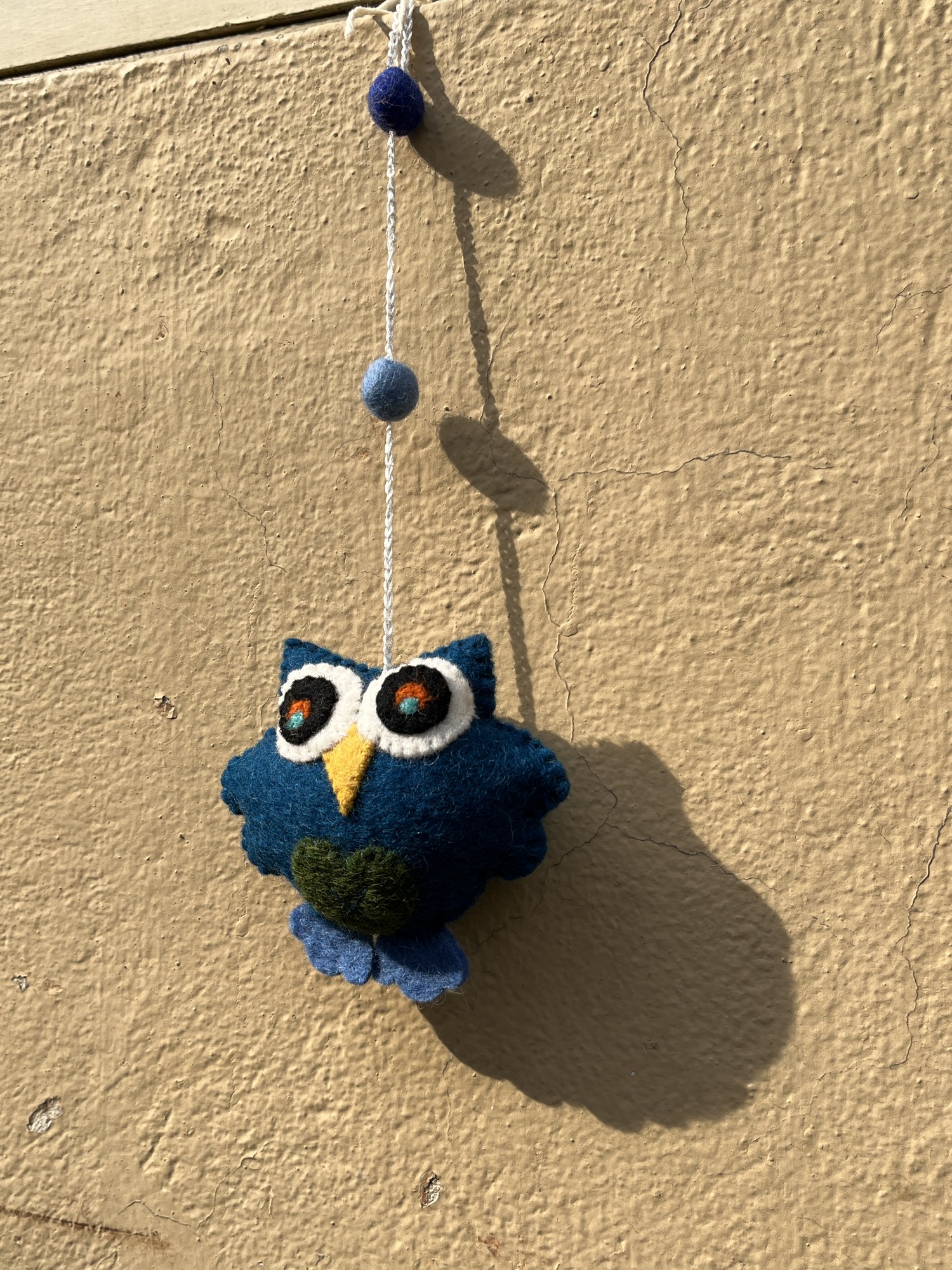 Filz-Anhänger 'Eule', blau, H 30 cm, B 12 cm von fischer's lagerhaus