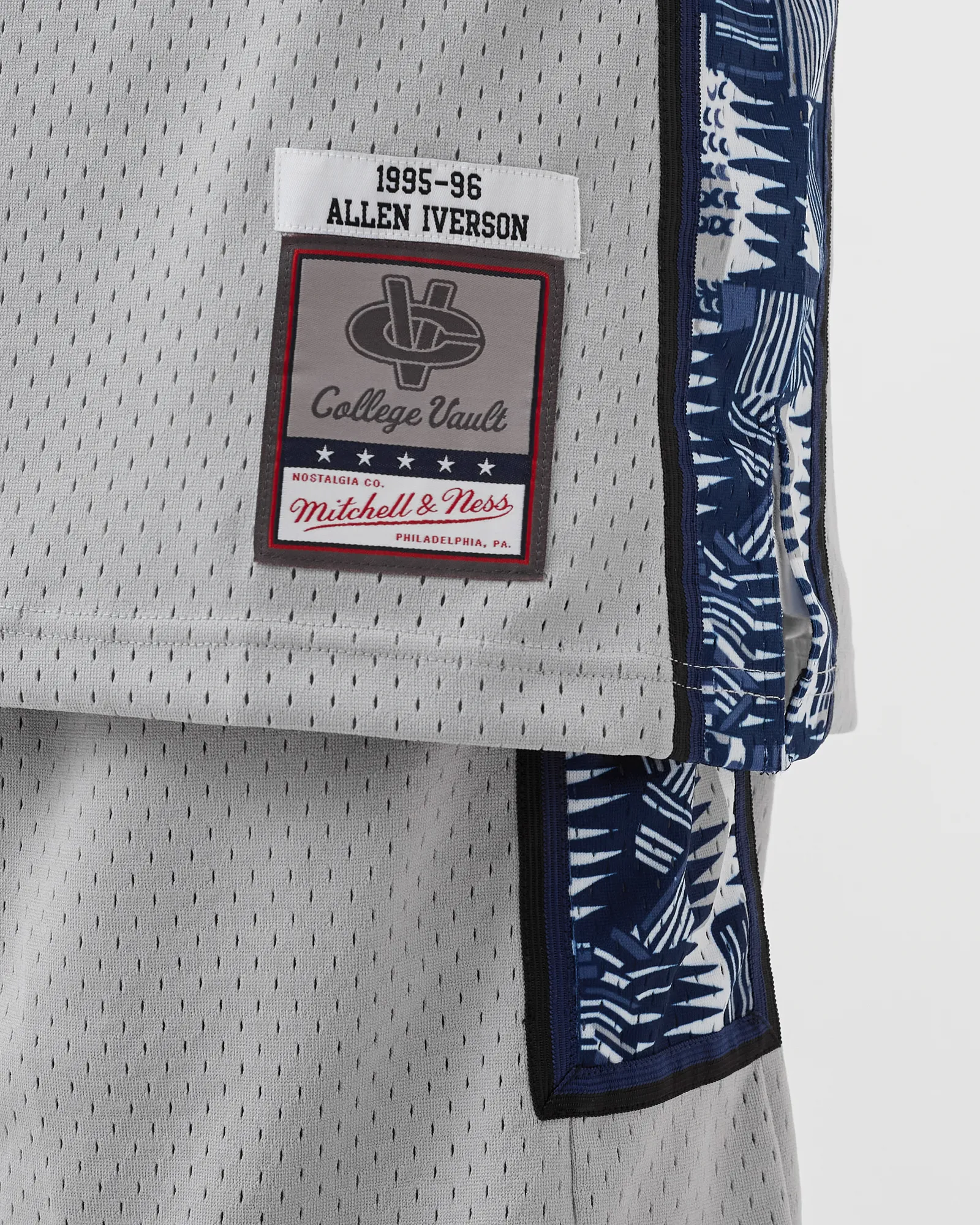Mitchell & Ness NCAA SWINGMAN JERSEY GEORGETOWN UNIVERSITY 1995-96 ALLEN IVERSON #3