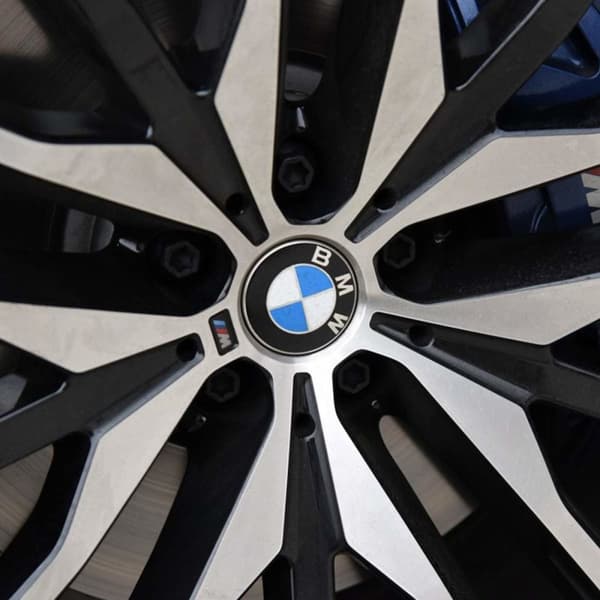 B04- 68MM 4-pakksenter dekker BMW
