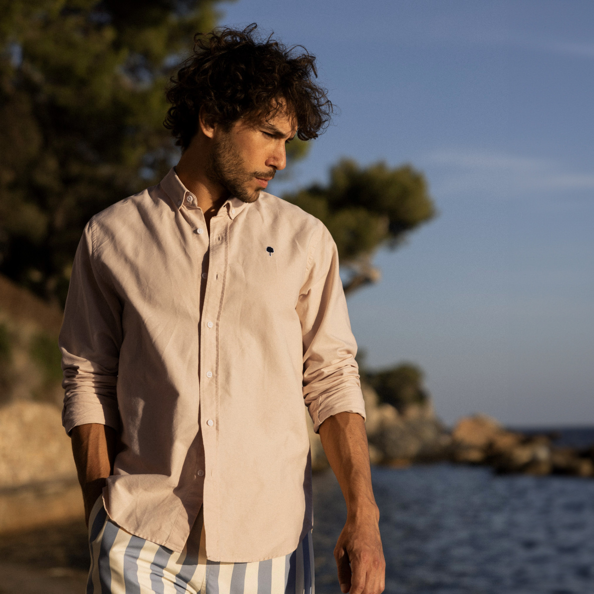 Chemise rose pâle broderie arbre coton - modèle ivoy