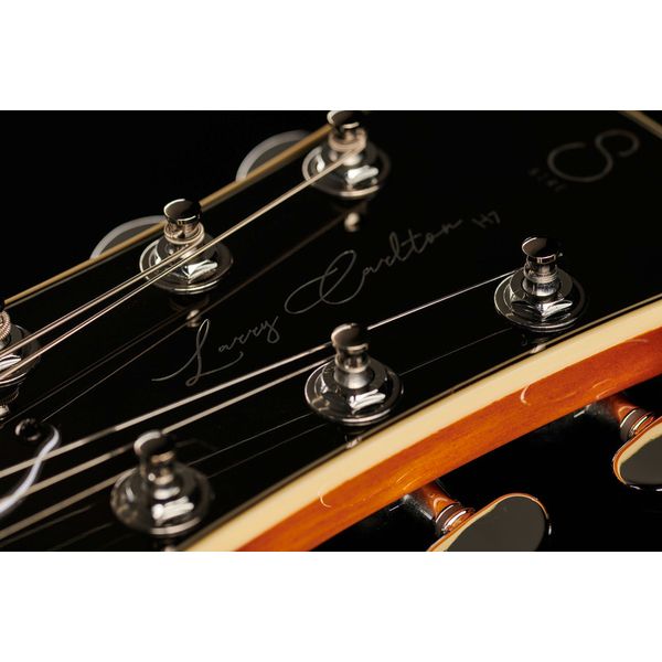 Larry Carlton H7V VS