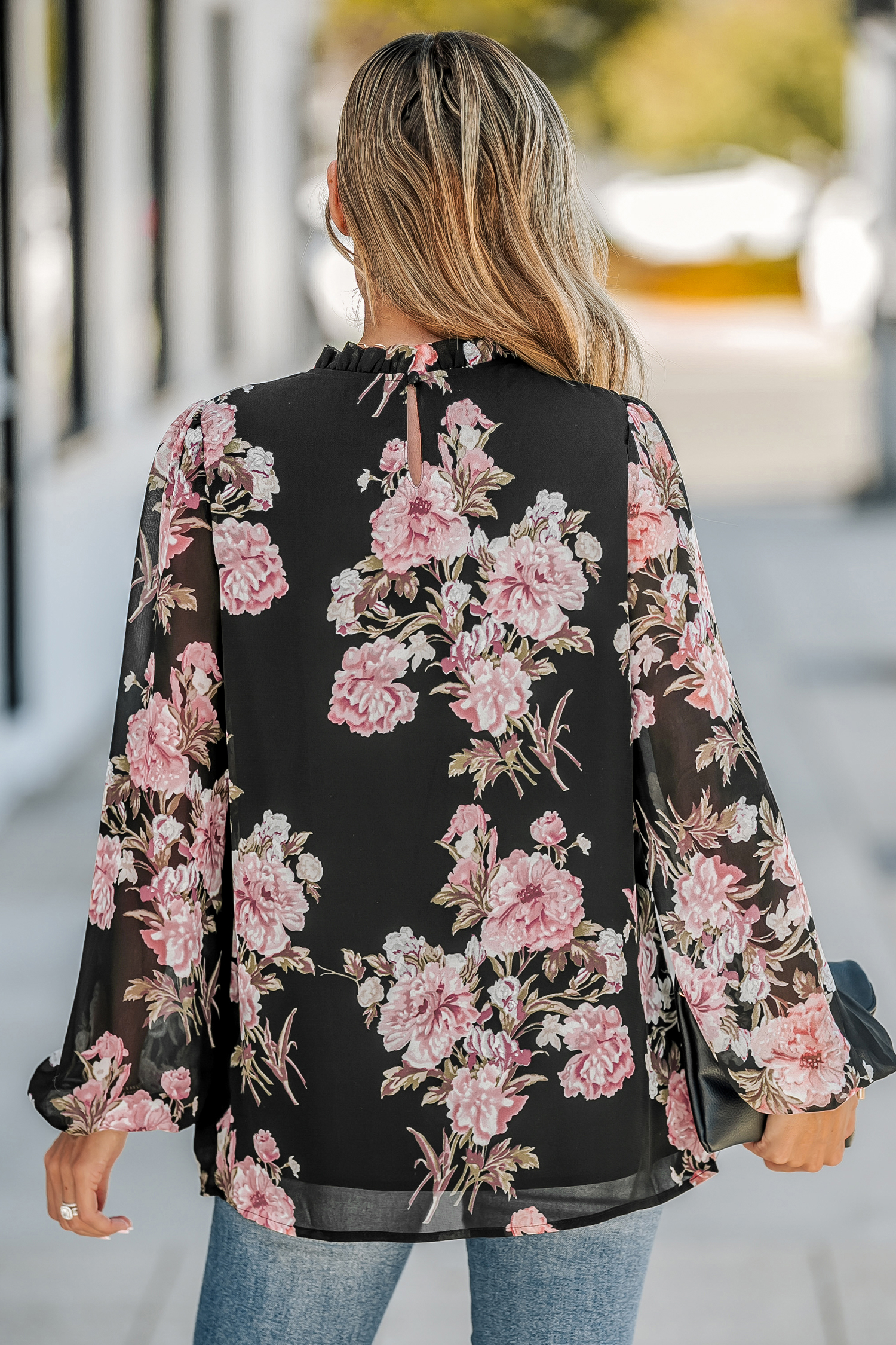 Haut à manches paysannes et imprimé floral