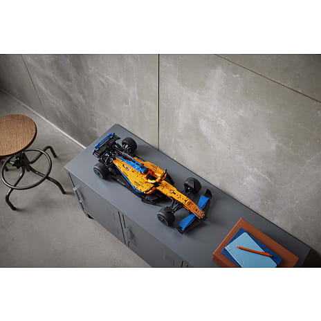 LEGO® Technic McLaren Formula 1™-racerbil 42141