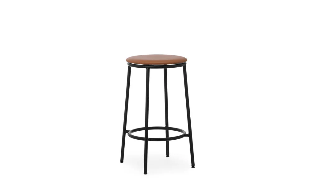 Normann Copenhagen  Circa barstol, sort/Brandy - 65 cm.