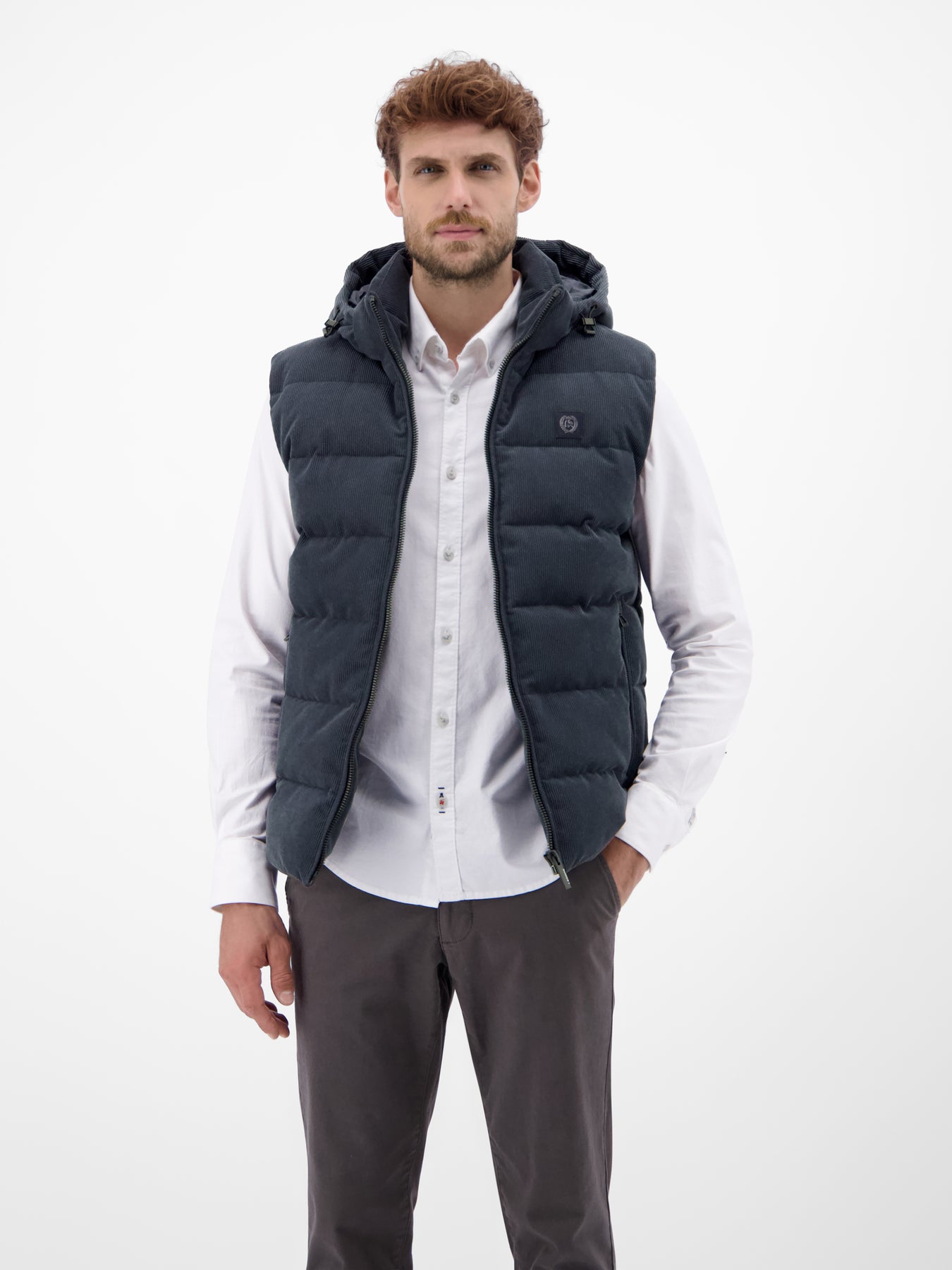 Herren Steppweste in funktionaler Cord-Optik