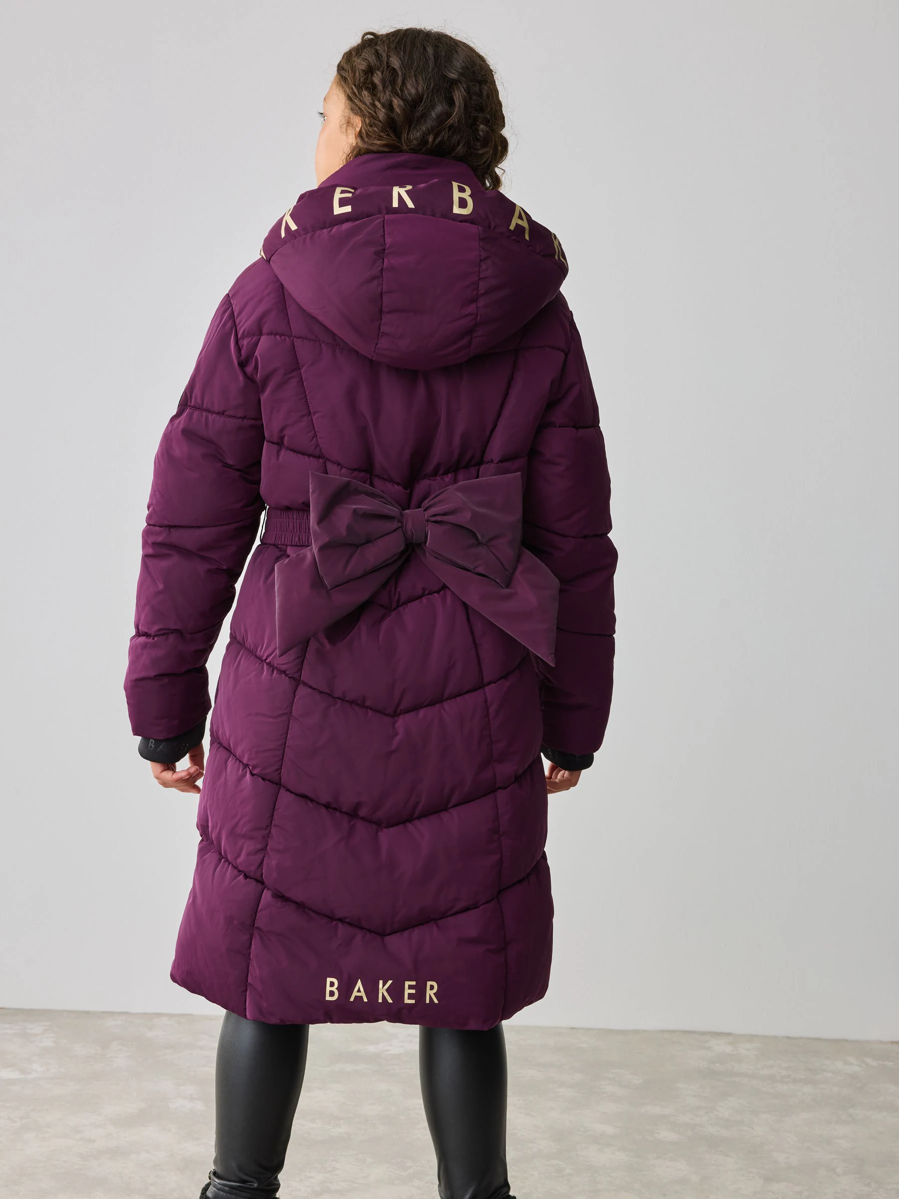 Bordeauxrood - Baker by Ted Baker Regenbestendige gewatteerde lange jas met strik op de rug en ceintuur