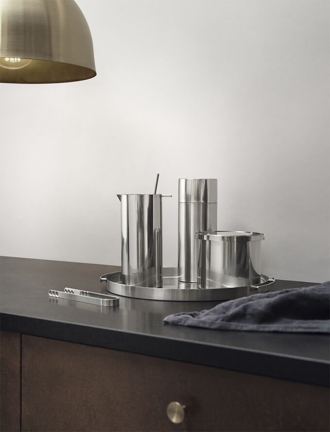 Stelton Arne Jacobsen cocktail shaker 0,75 l, steel Steel
